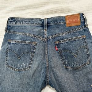 VINTAGE LEVIS 501 CT Mid Rise Distressed Jeans